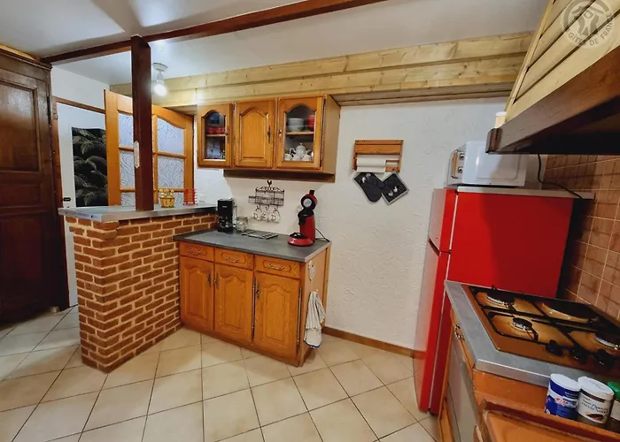 Chaleureux En Plein Coeur De La Nature Avec Terrasse, Animaux Acceptes, Proche Val Joly - Fr-1-510-183 * 에페소바그